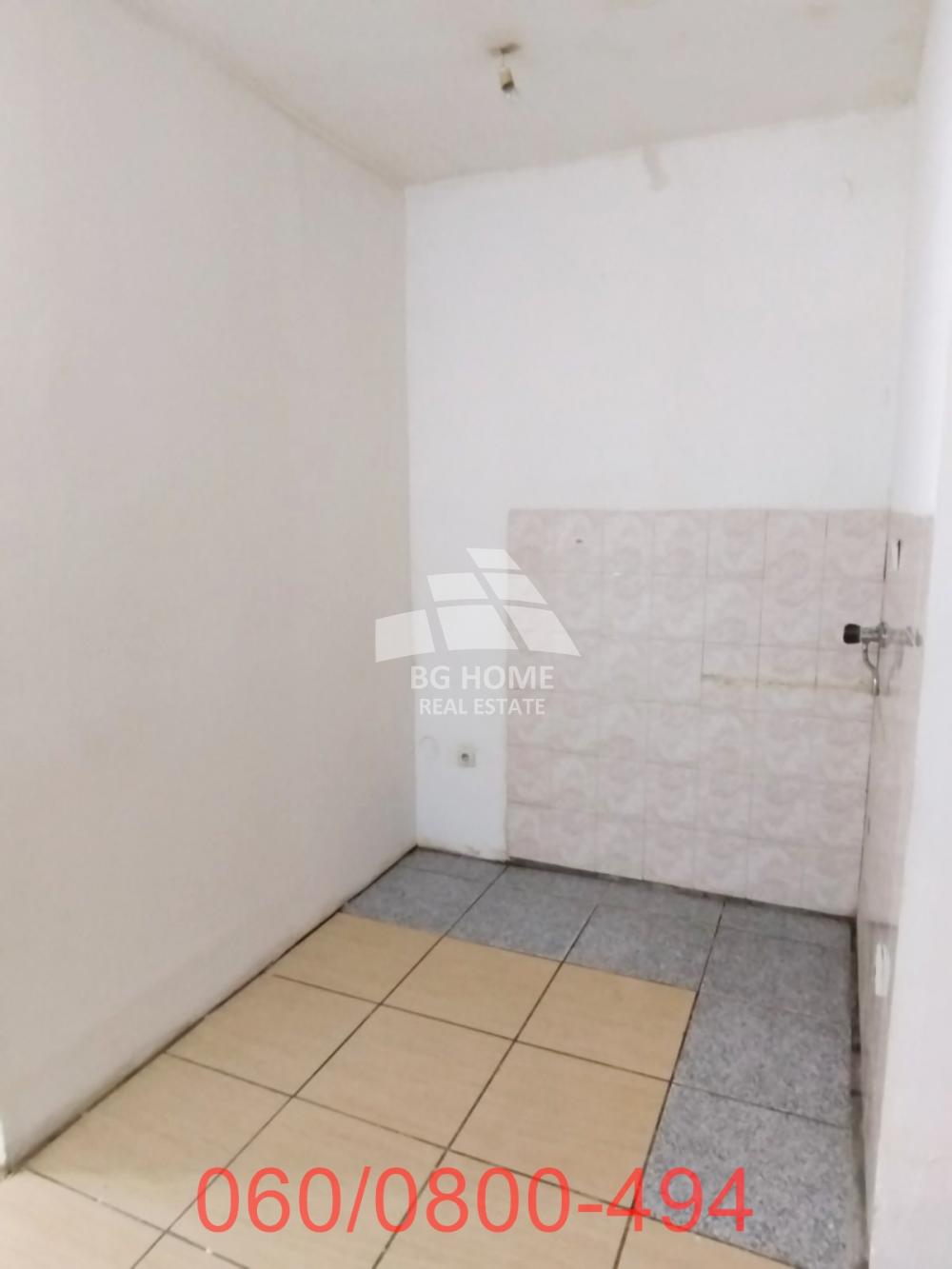 Stan na prodaju u Beogradu, Zemun, jednoiposoban, 131m2, cena 130000 evra