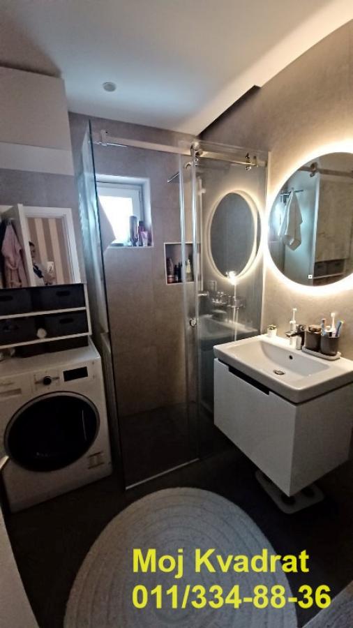 Stan na prodaju u Beogradu, Čukarica, dvoiposoban, 65m2, cena 194000 evra