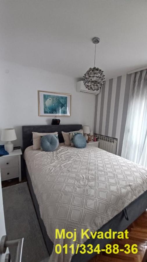 Stan na prodaju u Beogradu, Čukarica, dvoiposoban, 65m2, cena 194000 evra