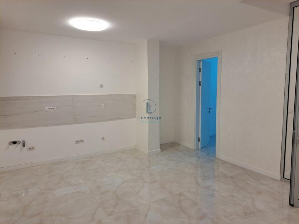 Stan na prodaju u Beogradu, Čubura, trosoban, 56m2, cena 240000 evra