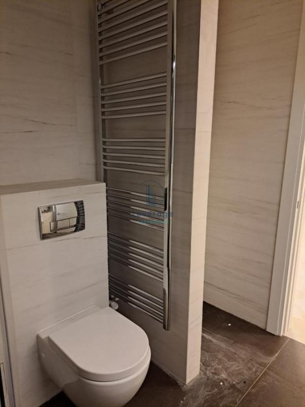 Stan na prodaju u Beogradu, Čubura, trosoban, 56m2, cena 240000 evra