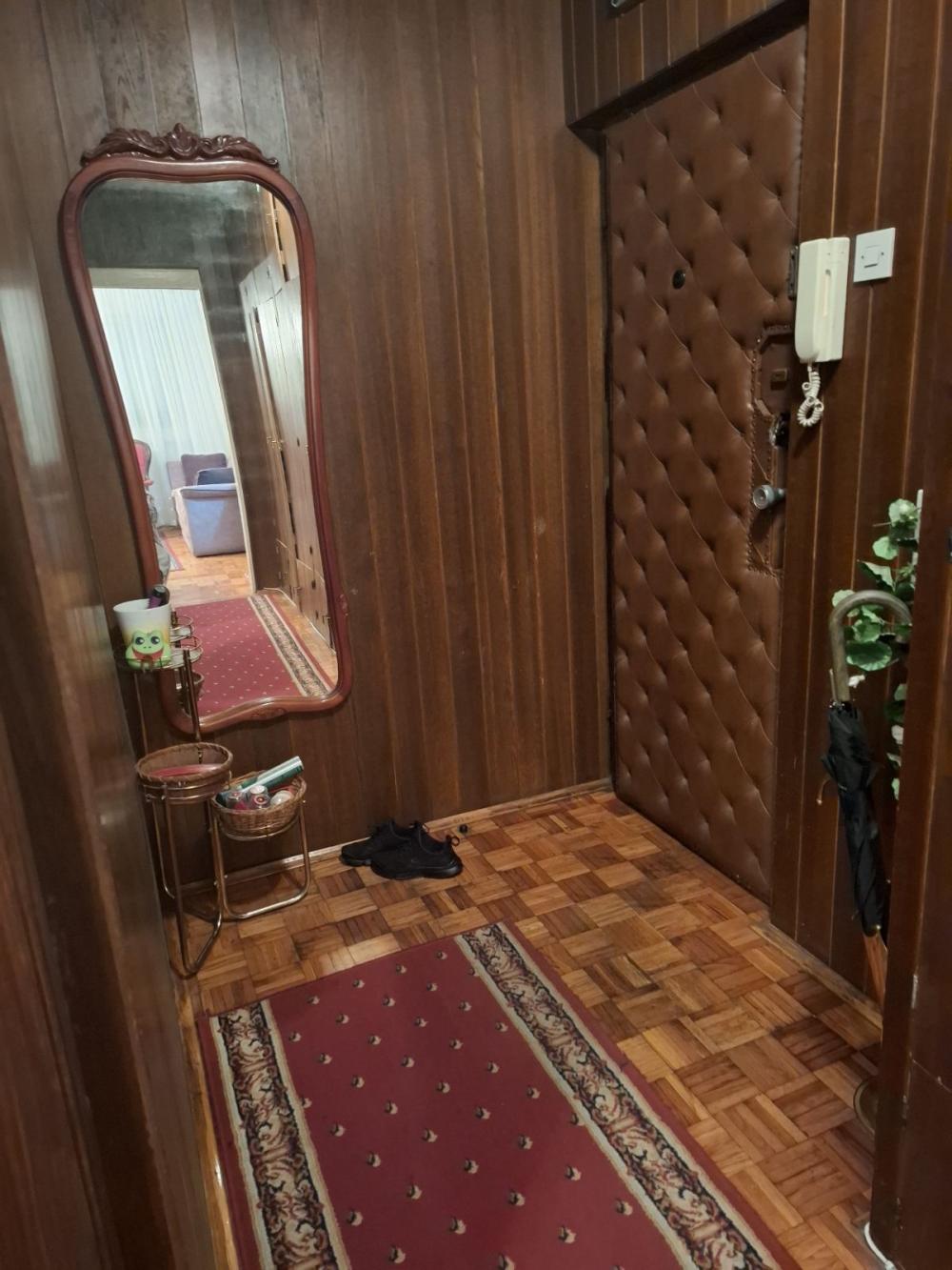 Stan na prodaju u Beogradu, Zemun, dvosoban, 61m2, cena 178000 evra