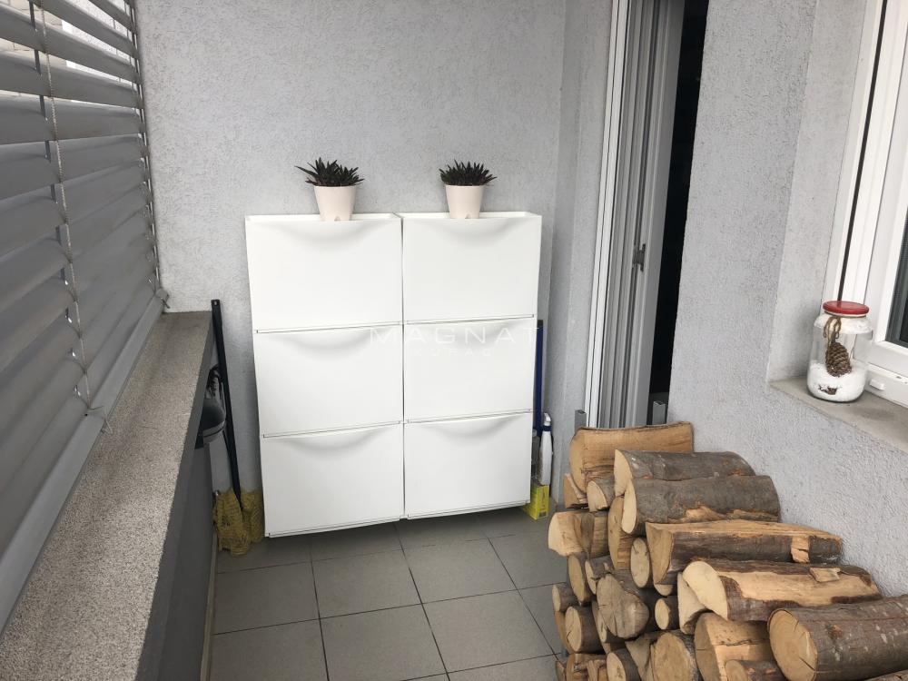 Stan na prodaju u Beogradu, Zemun, 106m2, cena 310000 evra