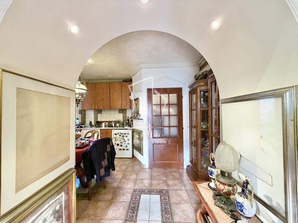 Stan na prodaju u Beogradu, Crveni Krst, trosoban, 117m2, cena 430000 evra