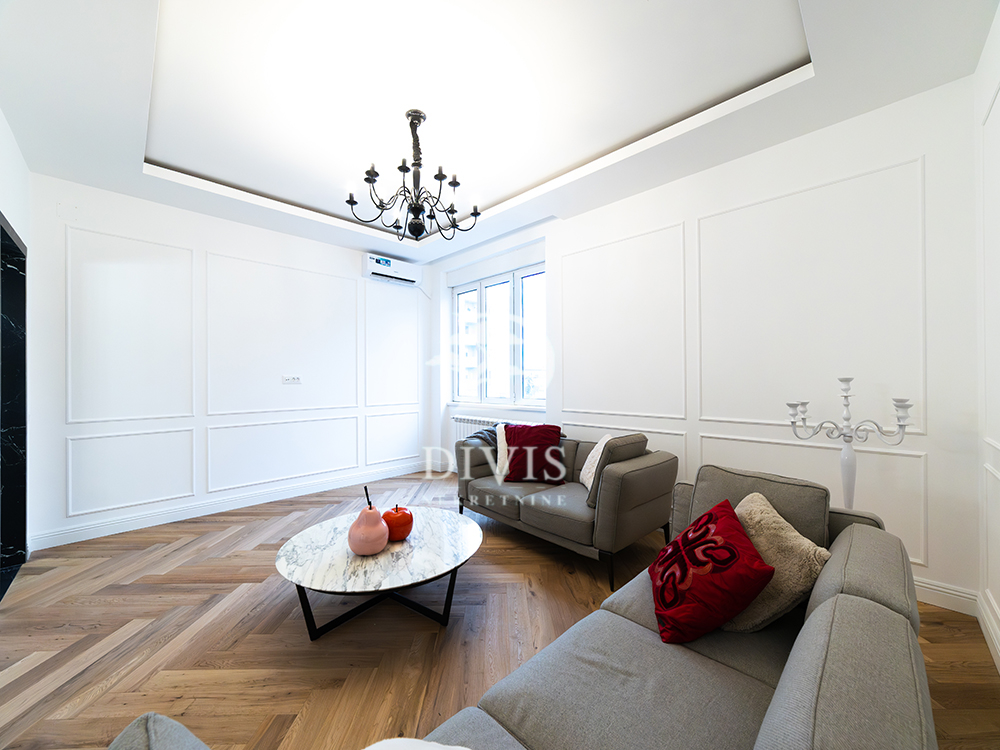 Stan na prodaju u Beogradu, Vračar, trosoban, 92m2, cena 548000 evra