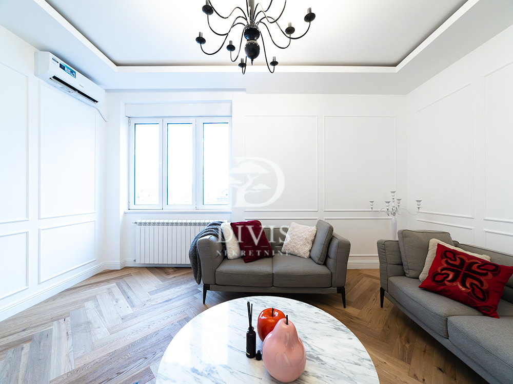 Stan na prodaju u Beogradu, Vračar, trosoban, 92m2, cena 548000 evra