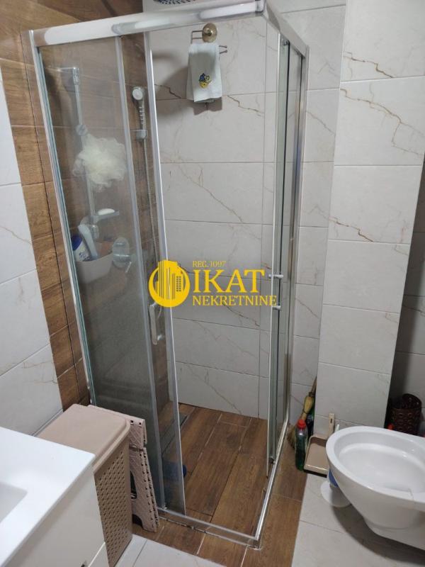 Stan na prodaju u Beogradu, Kaluđerica, jednoiposoban, 38m2, cena 68000 evra