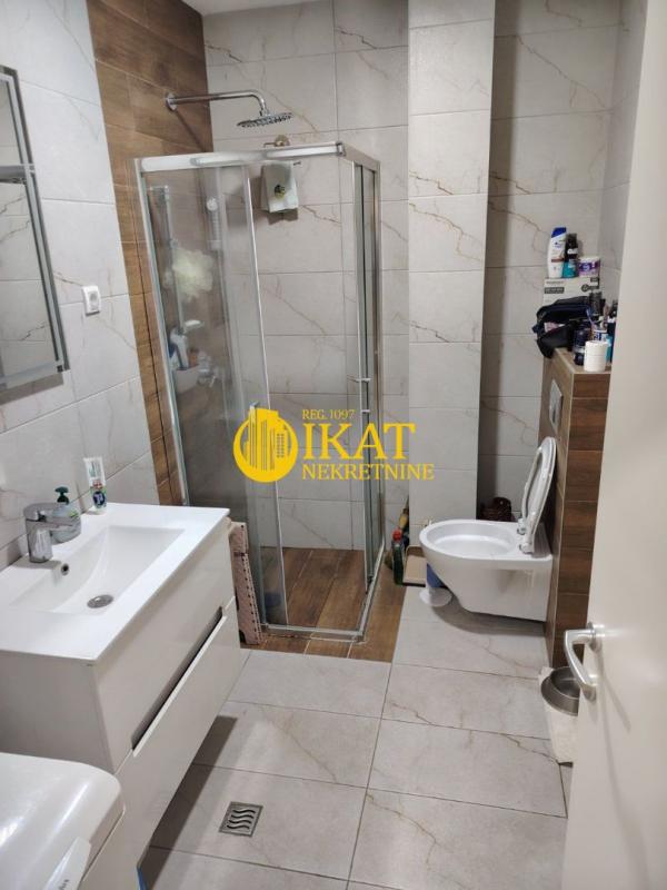 Stan na prodaju u Beogradu, Kaluđerica, jednoiposoban, 38m2, cena 68000 evra