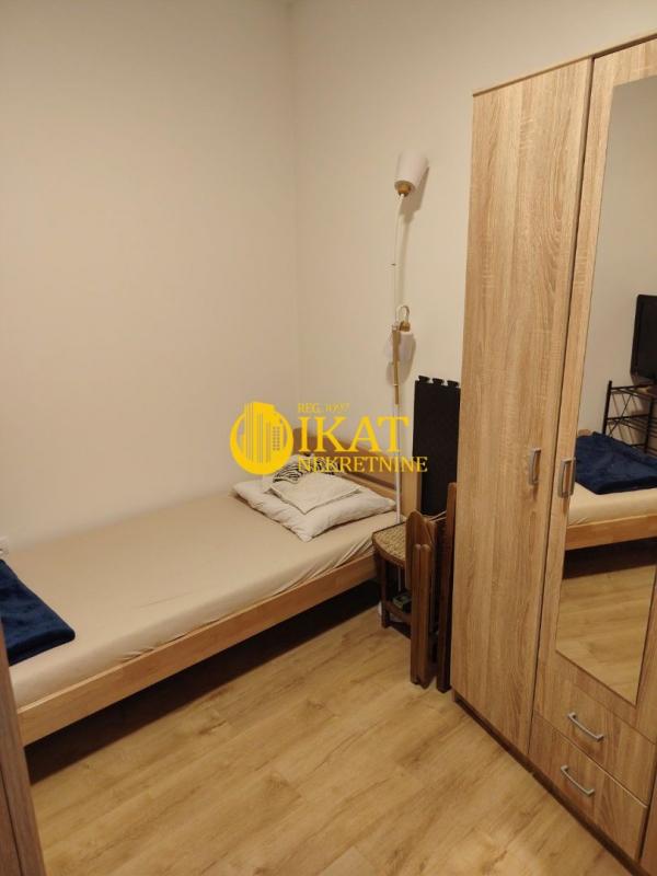 Stan na prodaju u Beogradu, Kaluđerica, jednoiposoban, 38m2, cena 68000 evra