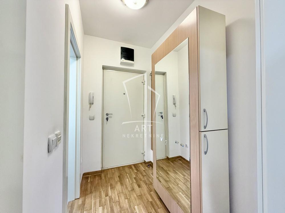 Stan na prodaju u Beogradu, Učiteljsko naselje, dvosoban, 48m2, cena 187000 evra