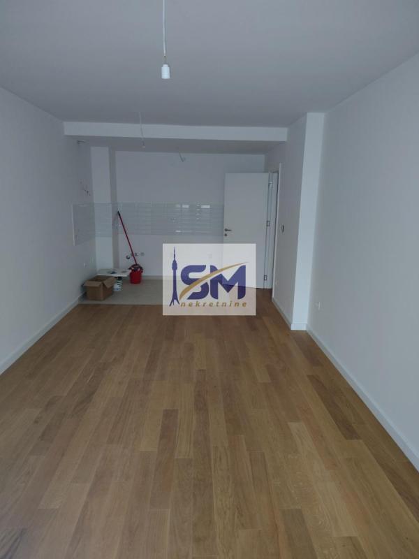 Stan na prodaju u Beogradu, Vukov spomenik, trosoban, 66m2, cena 252050 evra