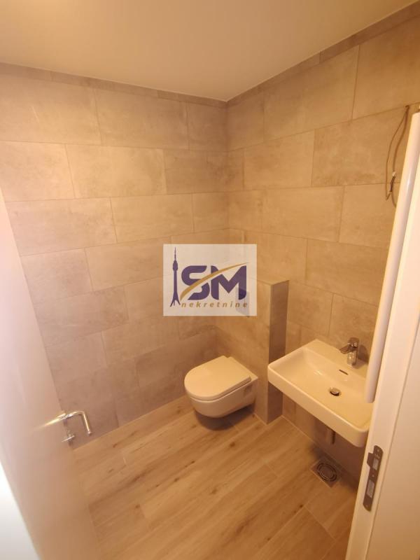 Stan na prodaju u Beogradu, Vukov spomenik, trosoban, 66m2, cena 252050 evra