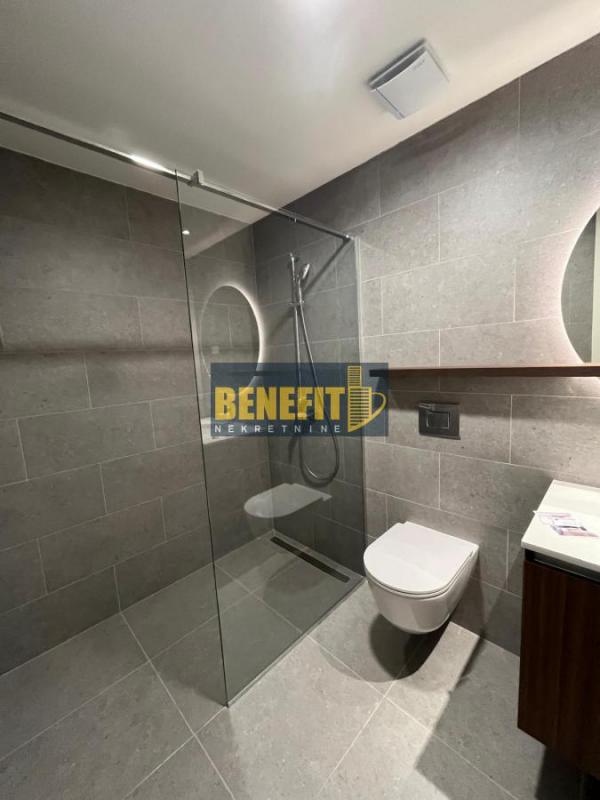 Stan na prodaju u Beogradu, Beograd na vodi, trosoban, 72m2, cena 300000 evra