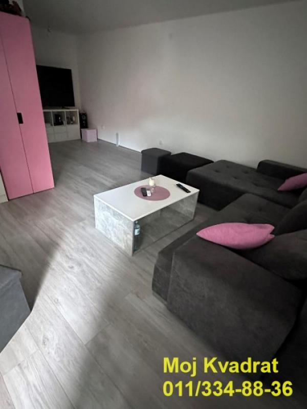 Stan na prodaju u Beogradu, Pašino brdo, trosoban, 102m2, cena 160000 evra