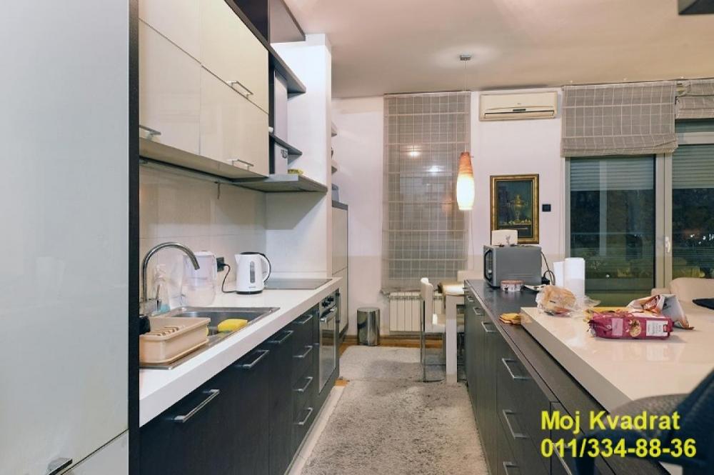 Stan na prodaju u Beogradu, Palilulska pijaca, trosoban, 96m2, cena 480000 evra