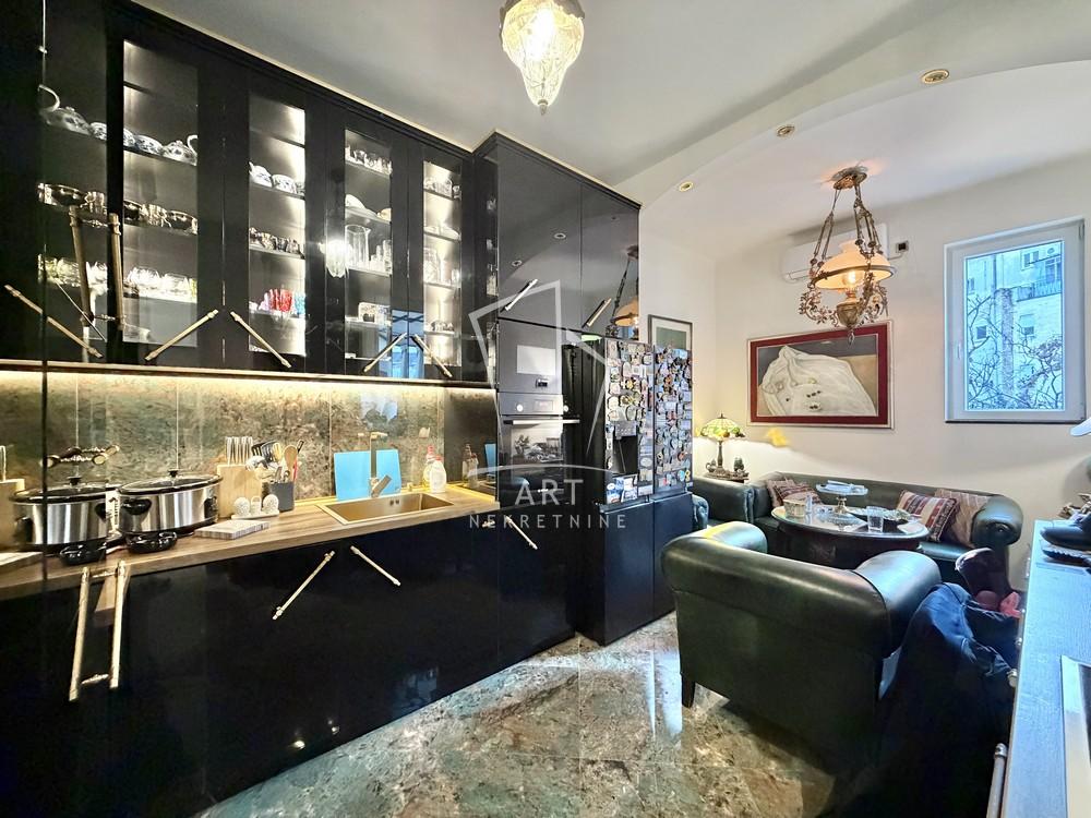 Stan na prodaju u Beogradu, Palilula, troiposoban, 103m2, cena 445000 evra