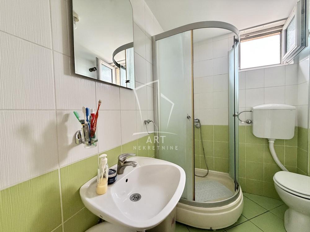 Stan na prodaju u Beogradu, Zemun, jednosoban, 38m2, cena 134000 evra