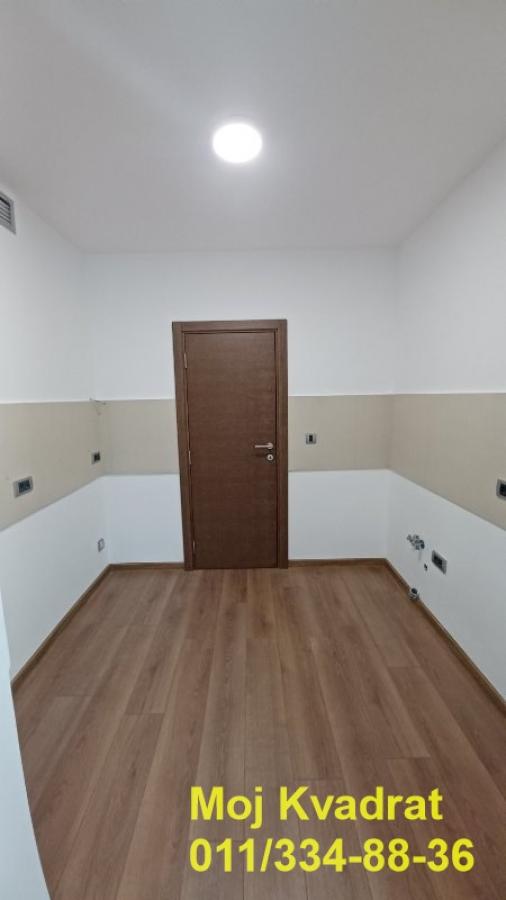 Stan na prodaju u Beogradu, Filmski grad, trosoban, 70m2, cena 210000 evra