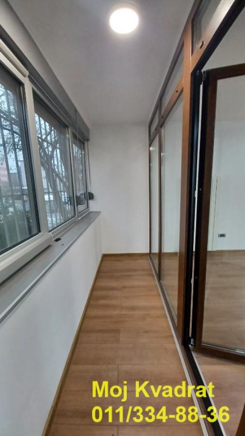 Stan na prodaju u Beogradu, Filmski grad, trosoban, 70m2, cena 210000 evra