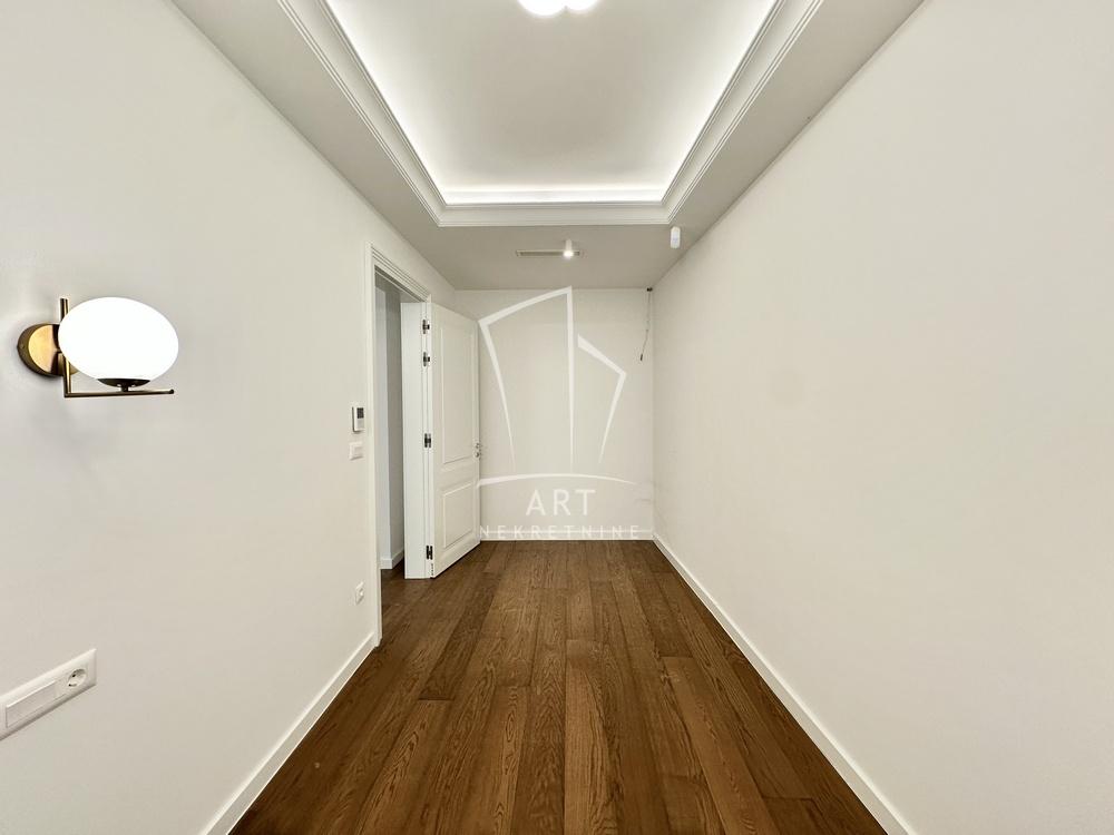 Stan na prodaju u Beogradu, Beograd (centar), trosoban, 75m2, cena 554750 evra