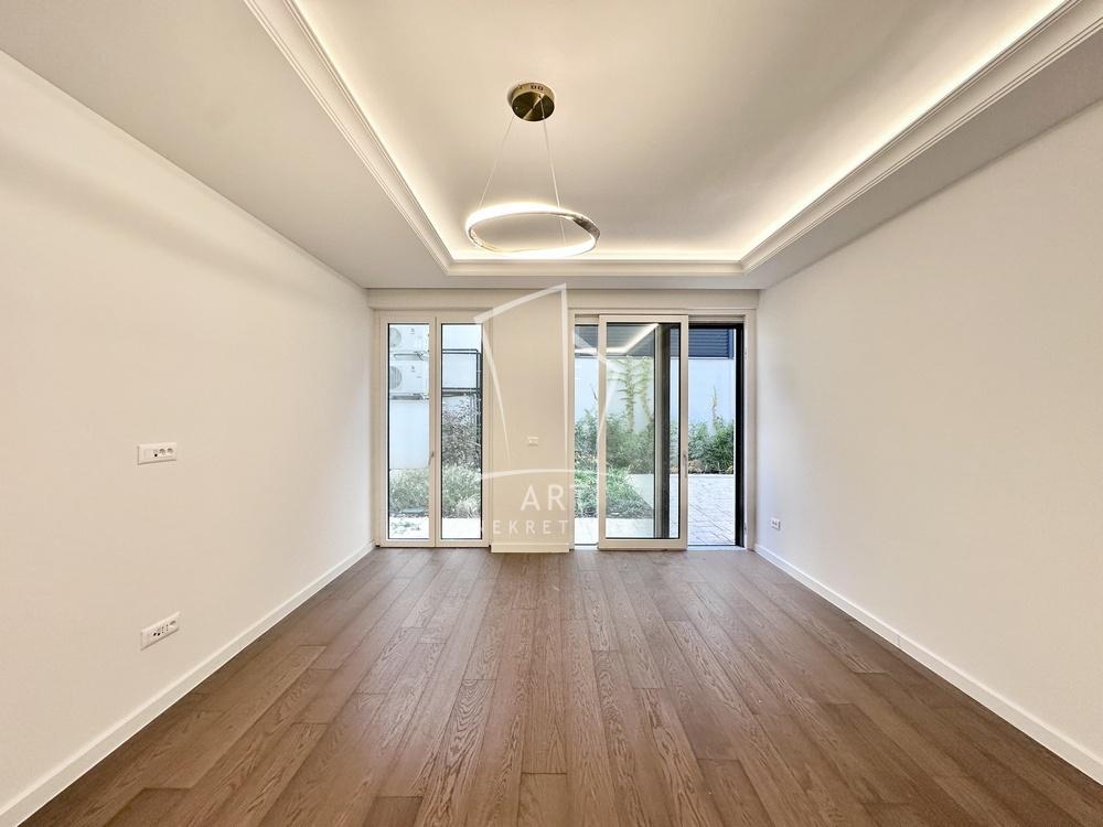 Stan na prodaju u Beogradu, Beograd (centar), trosoban, 75m2, cena 554750 evra