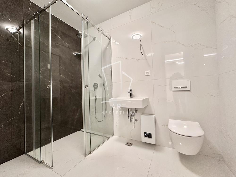 Stan na prodaju u Beogradu, Beograd (centar), trosoban, 75m2, cena 554750 evra