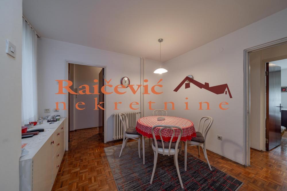 Stan na prodaju u Beogradu, Novi Beograd blok 29, dvosoban, 61m2, cena 225700 evra