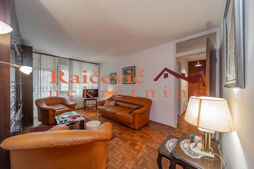 Stan na prodaju u Beogradu, Novi Beograd blok 29, dvosoban, 61m2, cena 225700 evra