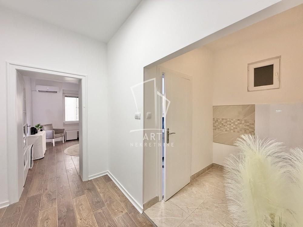 Stan na prodaju u Beogradu, Stari grad, jednoiposoban, 36m2, cena 172500 evra