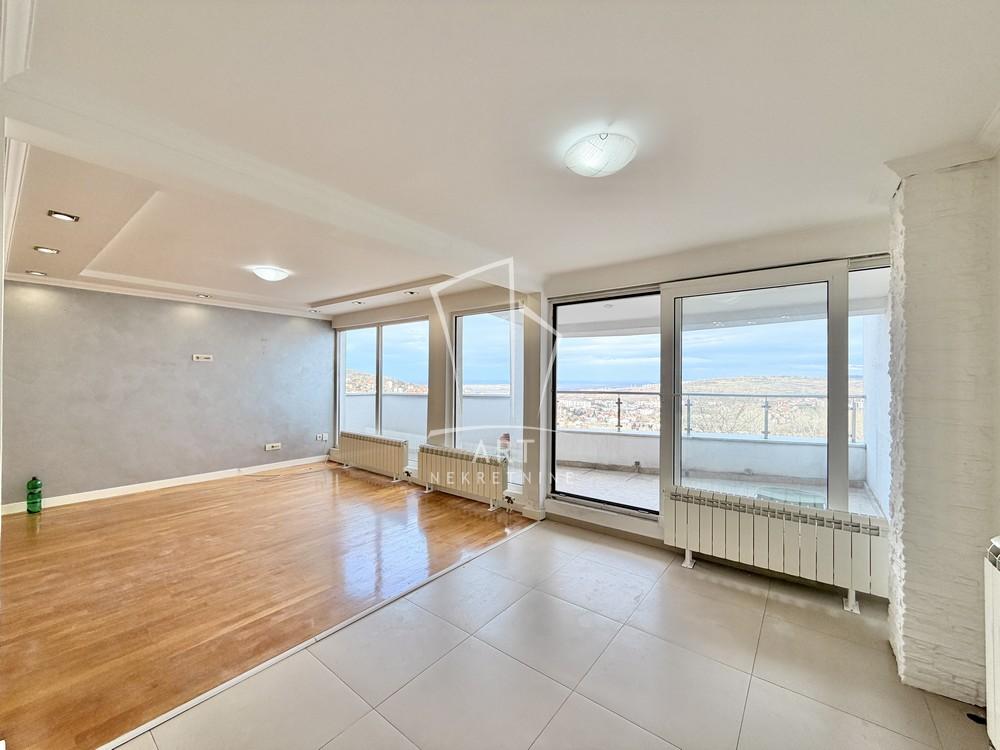 Stan na prodaju u Beogradu, Zvezdara, cetvorosoban, 128m2, cena 200000 evra