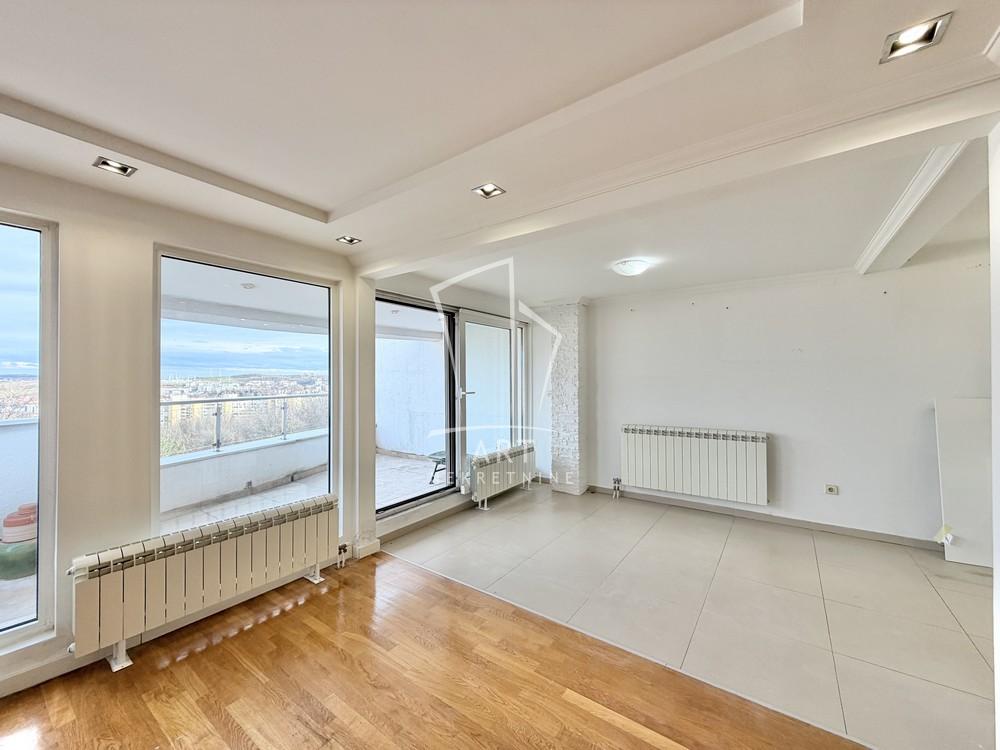 Stan na prodaju u Beogradu, Zvezdara, cetvorosoban, 128m2, cena 200000 evra