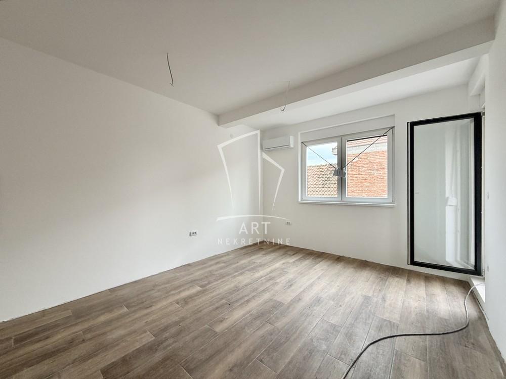 Stan na prodaju u Beogradu, Zemun, jednoiposoban, 40m2, cena 90000 evra