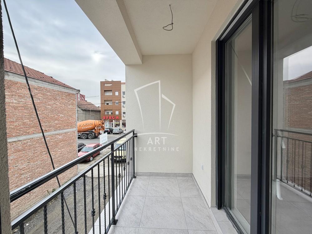 Stan na prodaju u Beogradu, Zemun, jednoiposoban, 40m2, cena 90000 evra