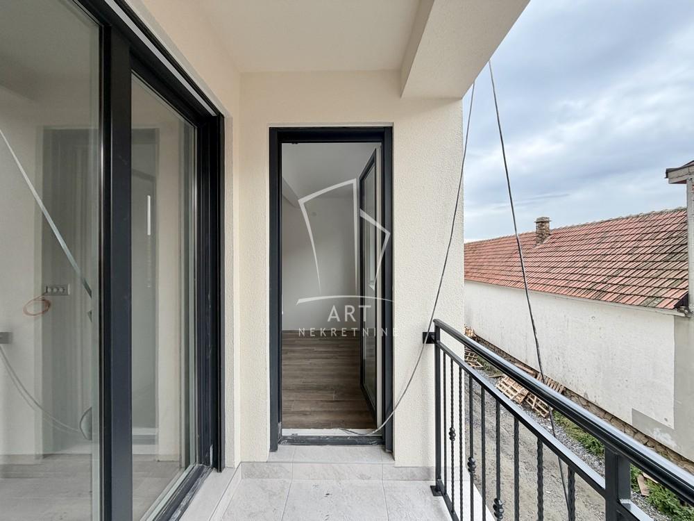 Stan na prodaju u Beogradu, Zemun, jednoiposoban, 40m2, cena 90000 evra