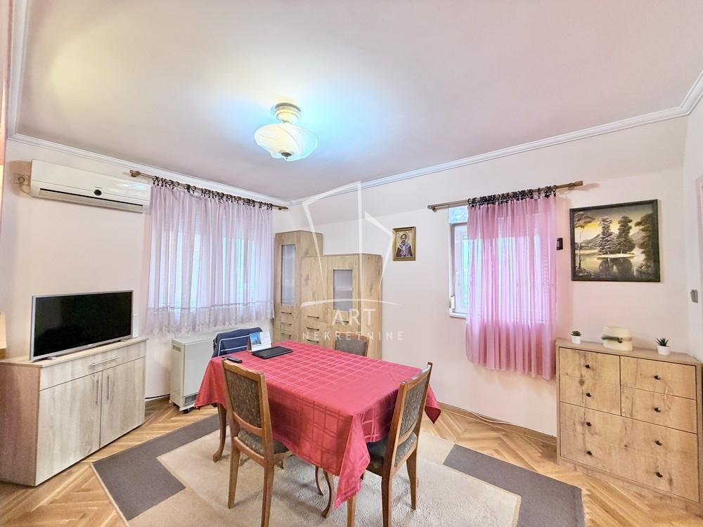 Stan na prodaju u Beogradu, Rakovica, cetvorosoban, 108m2, cena 285000 evra