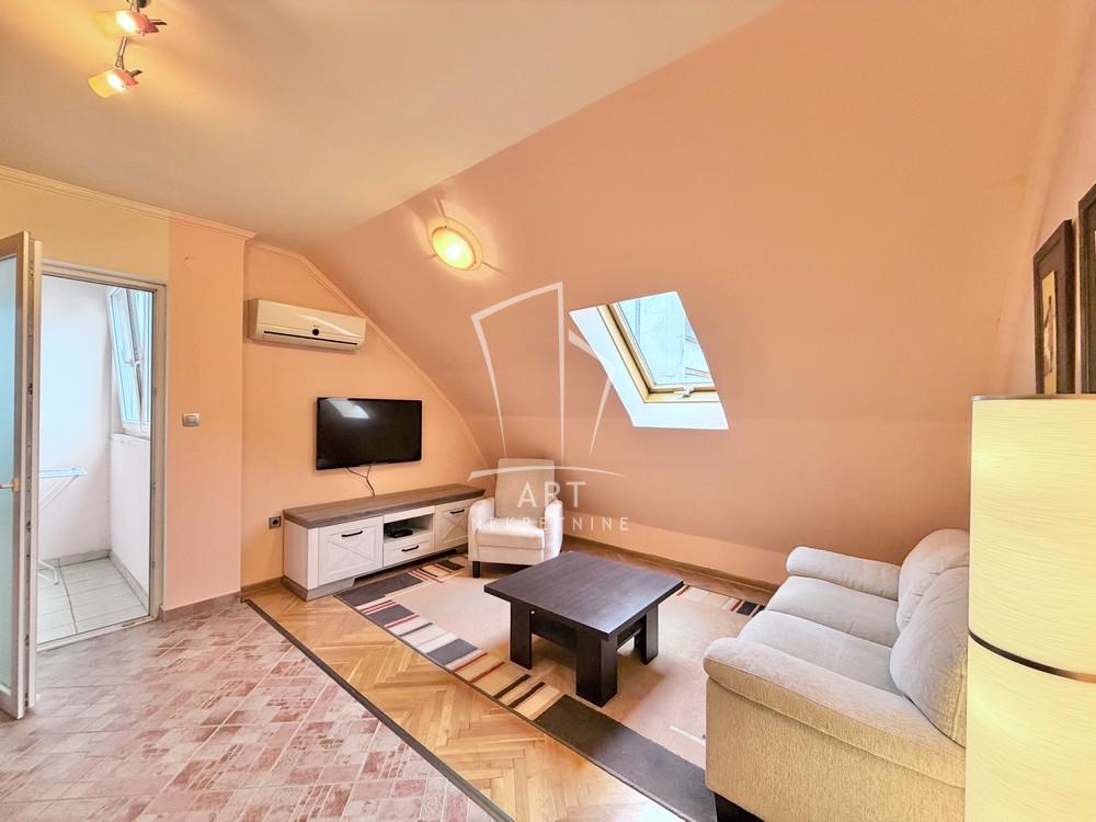 Stan na prodaju u Beogradu, Rakovica, cetvorosoban, 108m2, cena 285000 evra