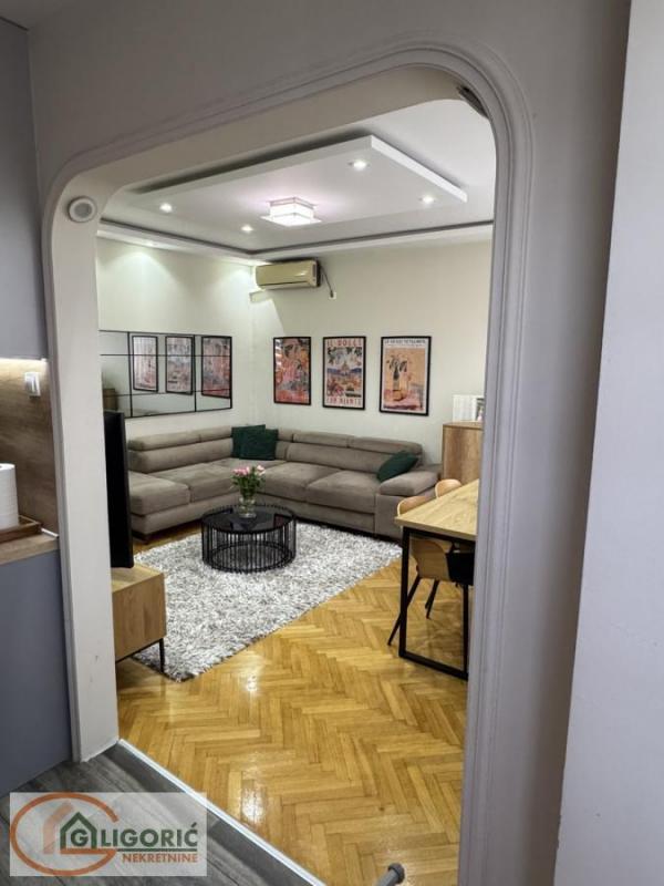 Stan na prodaju u Beogradu, Učiteljsko naselje, dvosoban, 53m2, cena 205000 evra