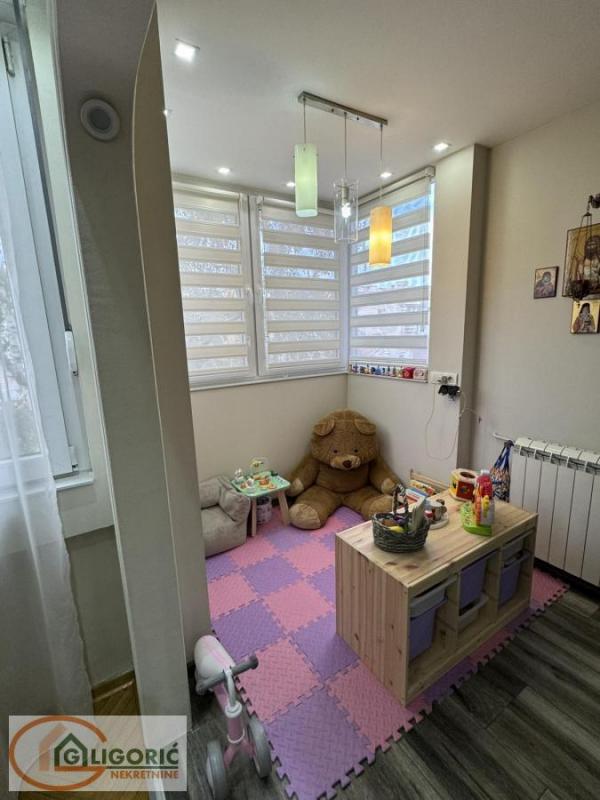 Stan na prodaju u Beogradu, Učiteljsko naselje, dvosoban, 53m2, cena 205000 evra