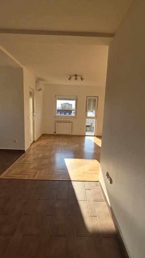 Stan na prodaju u Beogradu, Zvezdara, dvosoban, 54m2, cena 178880 evra