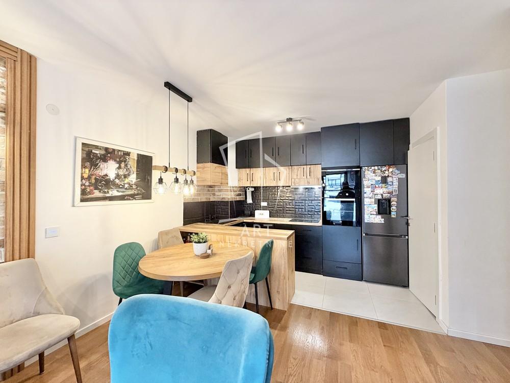 Stan na prodaju u Beogradu, Višnjička banja, trosoban, 68m2, cena 229000 evra