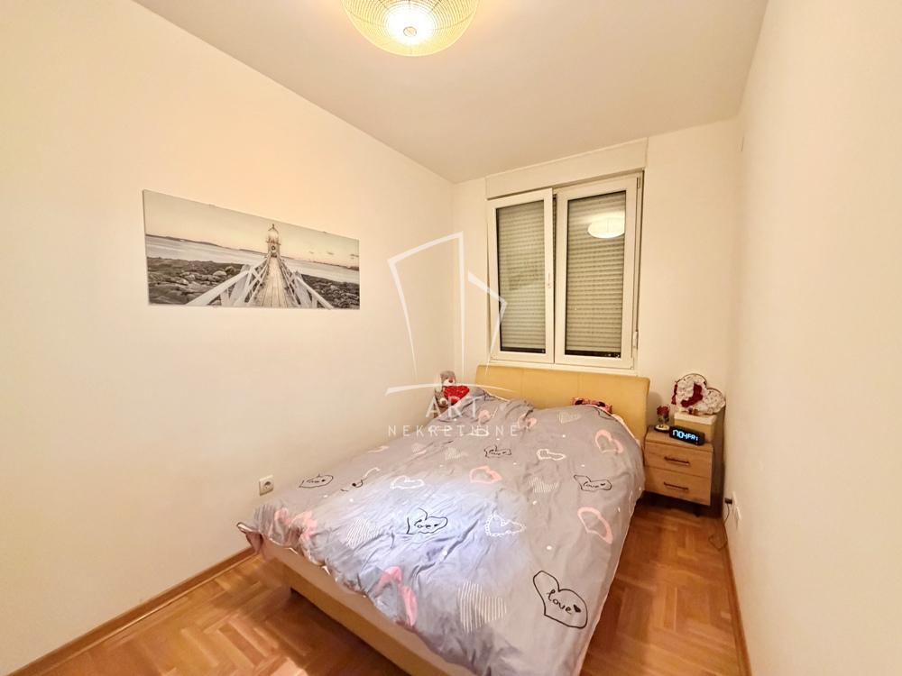 Stan na prodaju u Beogradu, Banjica, jednoiposoban, 44m2, cena 140000 evra