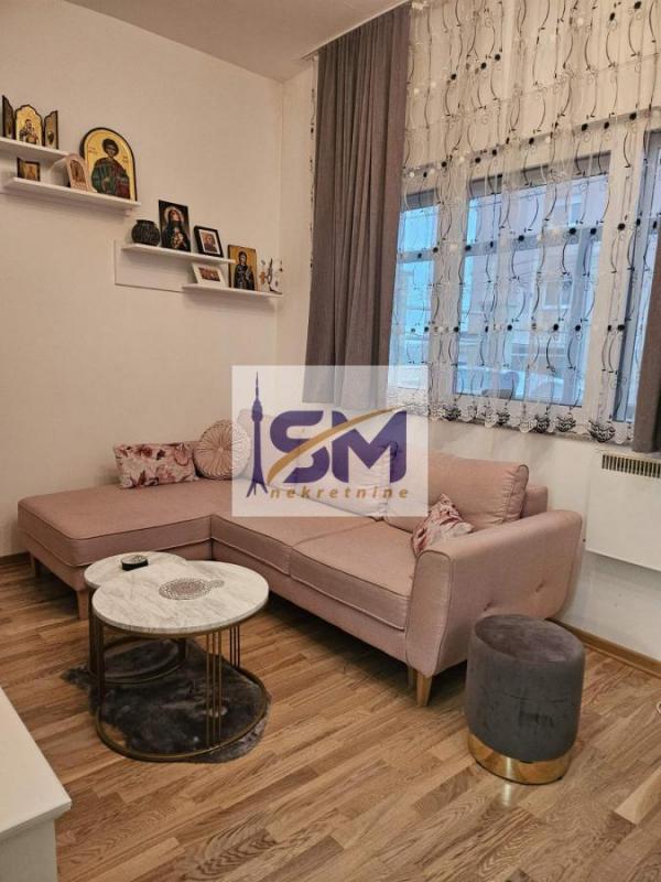 Stan na prodaju u Beogradu, Višnjička banja, trosoban, 54m2, cena 140000 evra