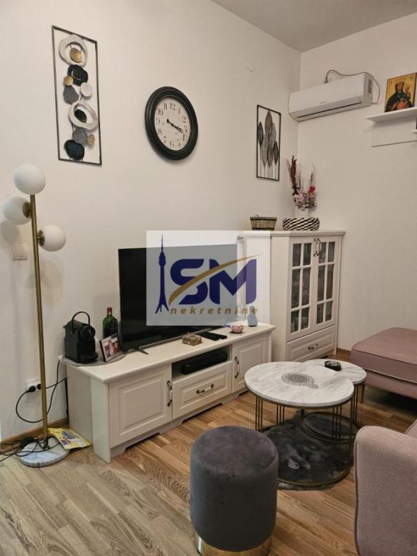 Stan na prodaju u Beogradu, Višnjička banja, trosoban, 54m2, cena 140000 evra