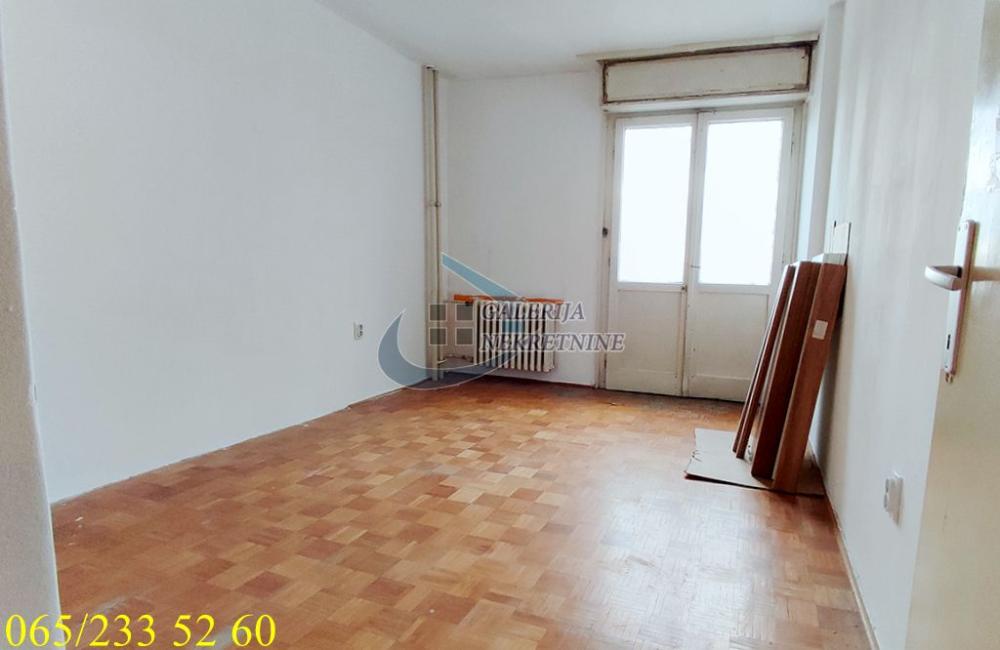 Stan na prodaju u Beogradu, Palilula, trosoban, 72m2, cena 220000 evra