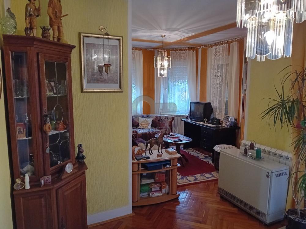 Stan na prodaju u Beogradu, Žarkovo, trosoban, 56m2, cena 135000 evra