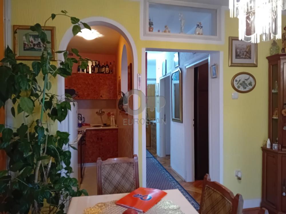 Stan na prodaju u Beogradu, Žarkovo, trosoban, 56m2, cena 135000 evra