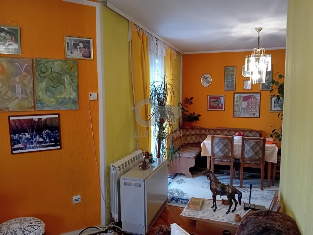 Stan na prodaju u Beogradu, Žarkovo, trosoban, 56m2, cena 135000 evra