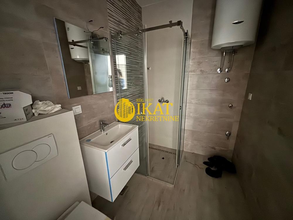 Stan na prodaju u Beogradu, Zvezdara, dvoiposoban, 57m2, cena 125000 evra