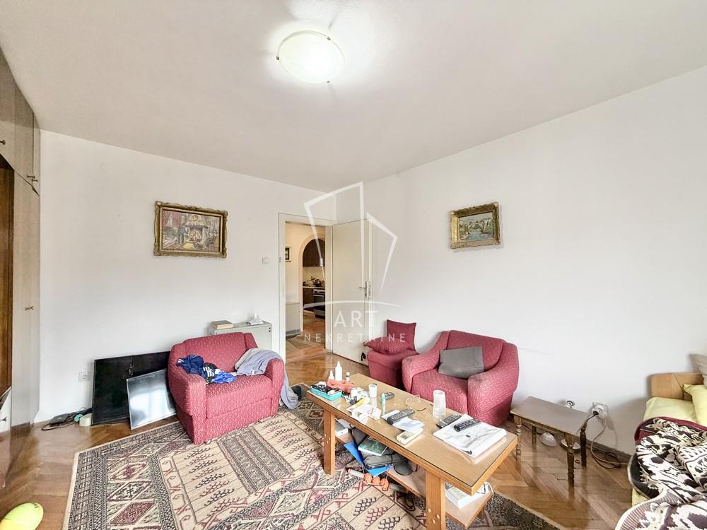 Stan na prodaju u Beogradu, Savski venac, trosoban, 85m2, cena 288000 evra