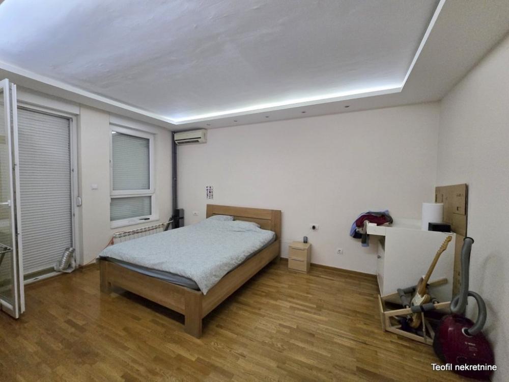 Stan na prodaju u Beogradu, Novi Beograd blok 67A (Belvile), trosoban, 101m2, cena 403000 evra